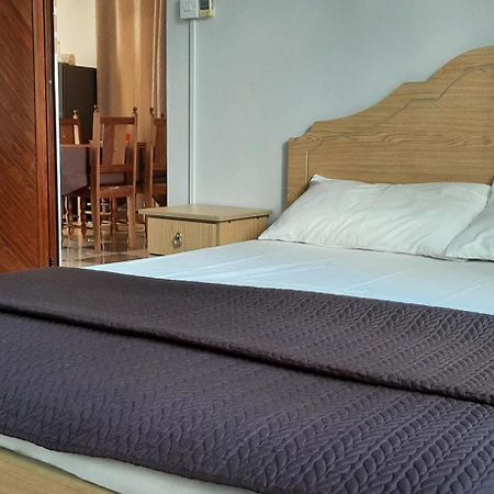 Ground Floor Lovely Two Bedrooms Apartment Flic-en-Flacq Exteriör bild